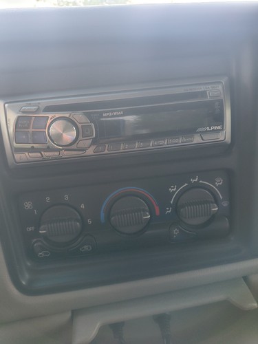 Full set with radio and - full,